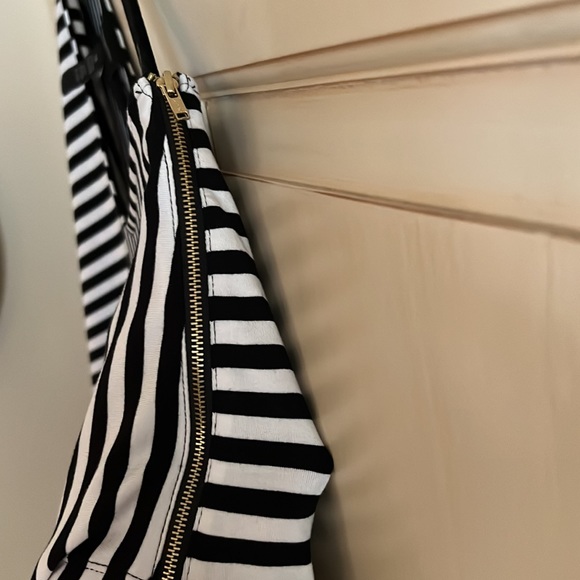 New INC black and white stripe top with zipper shoulder detail - Picture 2 of 6